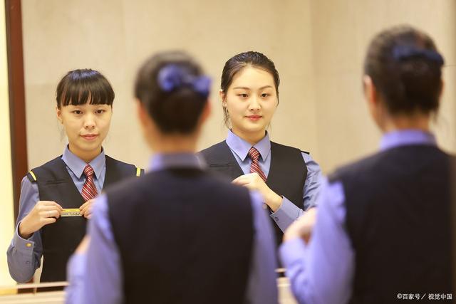 酒店與會(huì)展服務(wù)中的儀容儀表與個(gè)人儀表禮儀規(guī)范